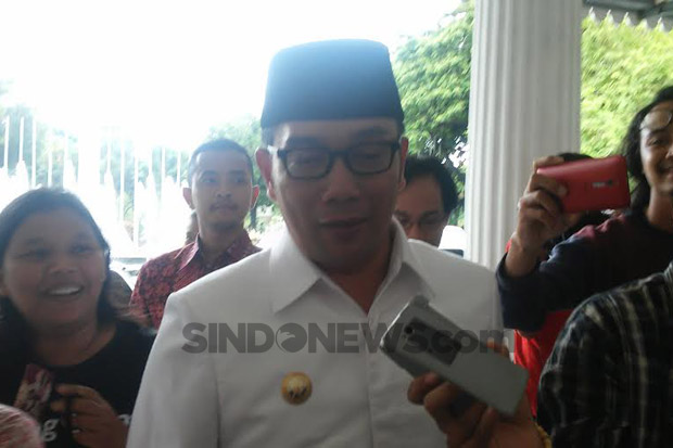 Senin, Ridwan Kamil...