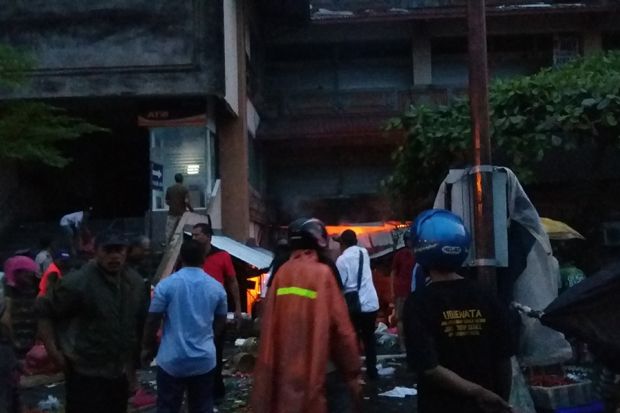 Pasar Badung Terbakar,...