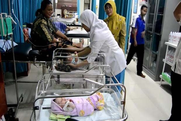 Empat Bayi Kabisat Lahir...