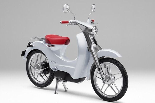 Model Klasik Honda EV-CUB...