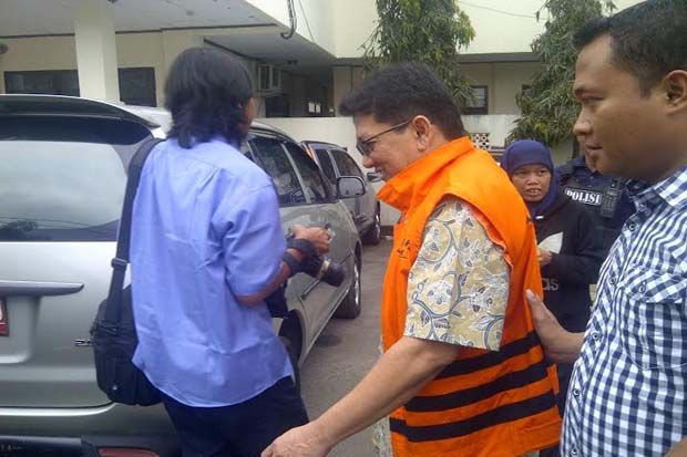 Sidang Suap Bank Banten...