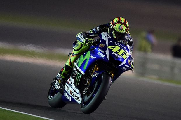 Valentino Rossi Jatuh...
