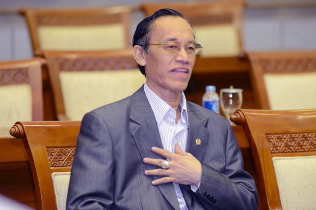 Hamka Haq Ditunjuk Gantikan...