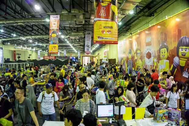 Jakarta Toys Comics...
