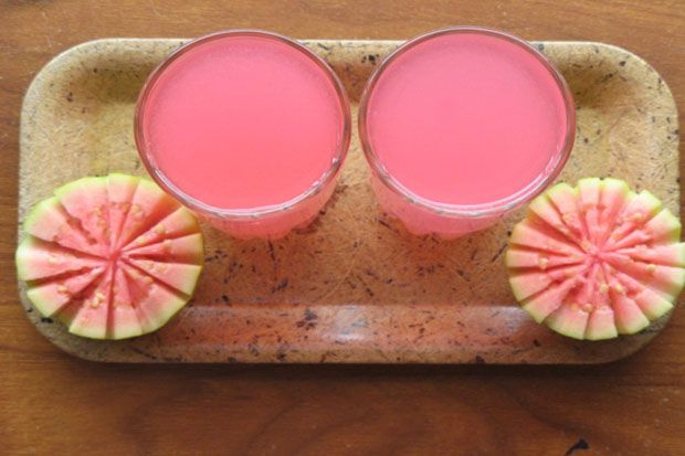 Benarkah Jus Jambu Efektif...
