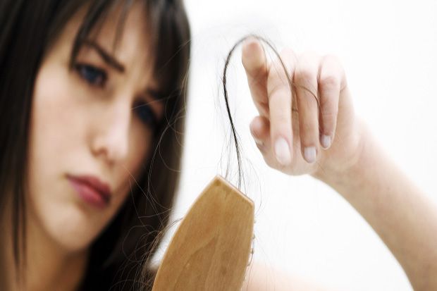 4 Tips Memperkuat Rambut...