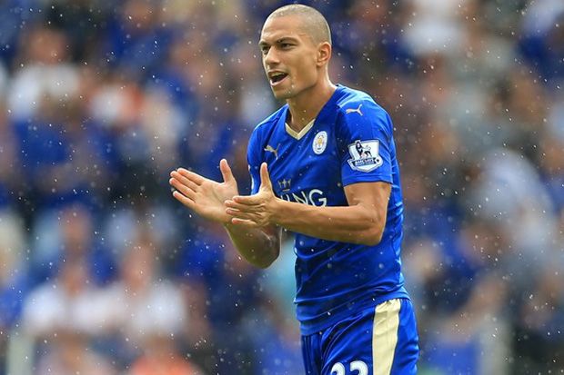 Leicester Menuju Juara,...