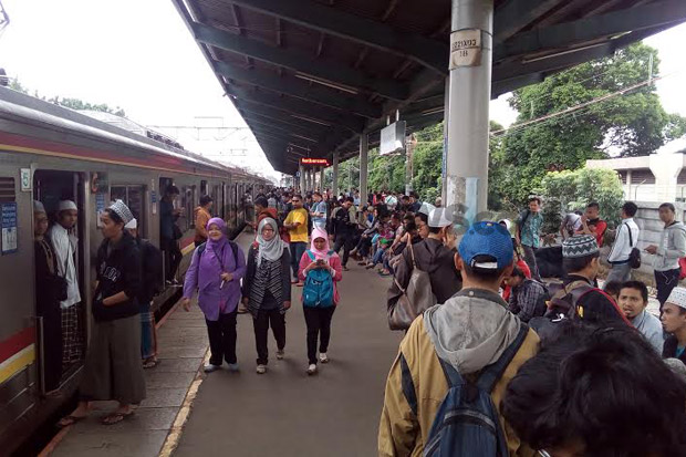 Kebakaran di Pesing,...