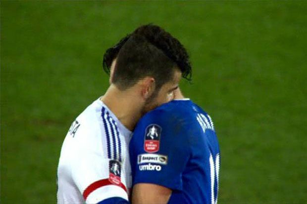 Diego Costa Bantah Gigit...
