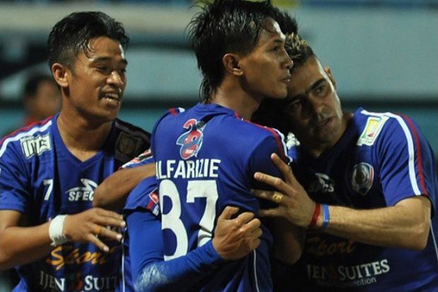 Kalahkan Sriwijaya FC,...