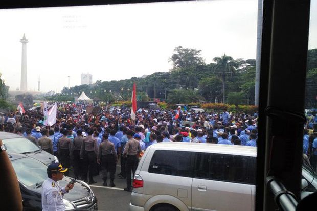 1.500 Aparat Kawal Demo...