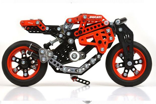 Sekarang Ducati Monster...