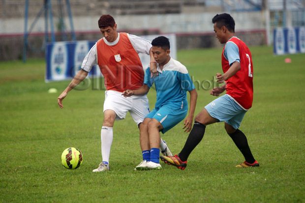 Mahesa Jenar Tunggu...