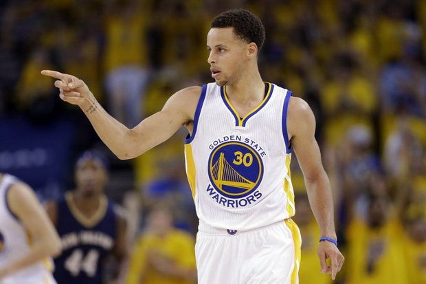 Warriors Cetak Sejarah...