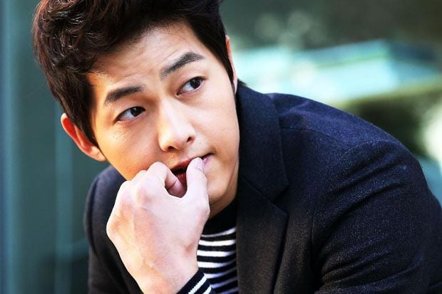 Song Joong Ki Gelar...
