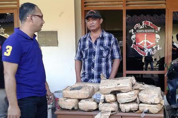 Suami Sakit Keras, Istri...