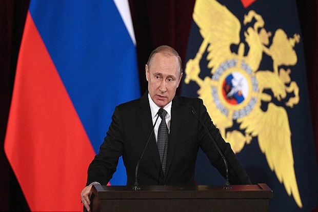 Putin Tarik Pasukan...