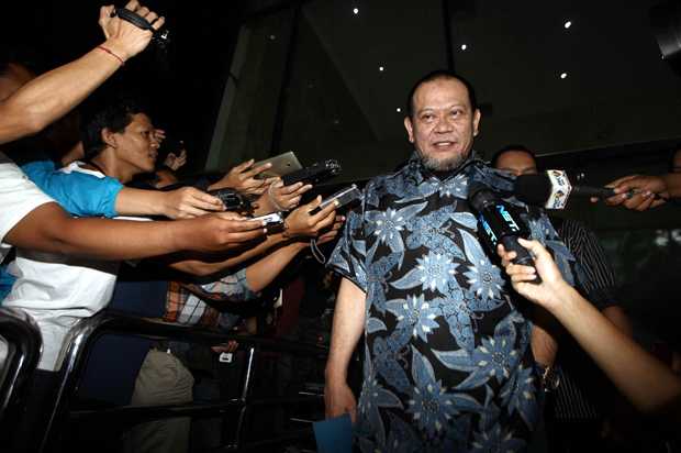 Ditetapkan Sebagai Tersangka,...