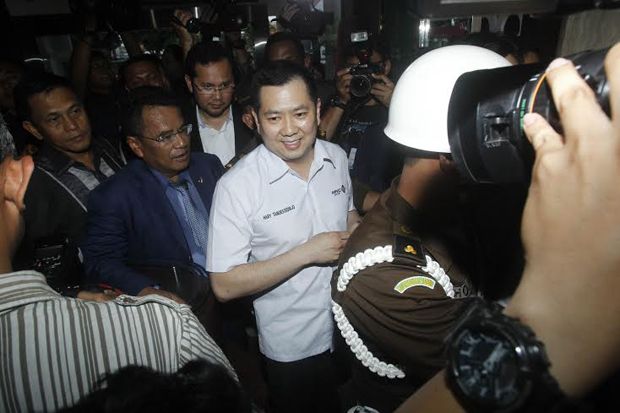 Penuhi Panggilan Kejagung,...