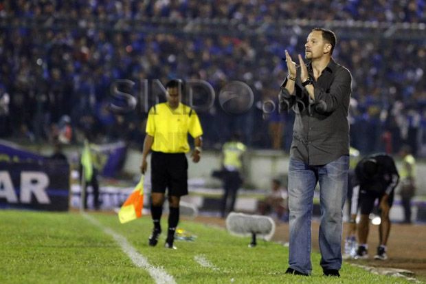 Persib Petik Hasil Seri,...