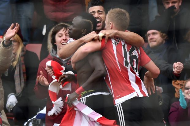 Kejar Dua Gol, Southampton...