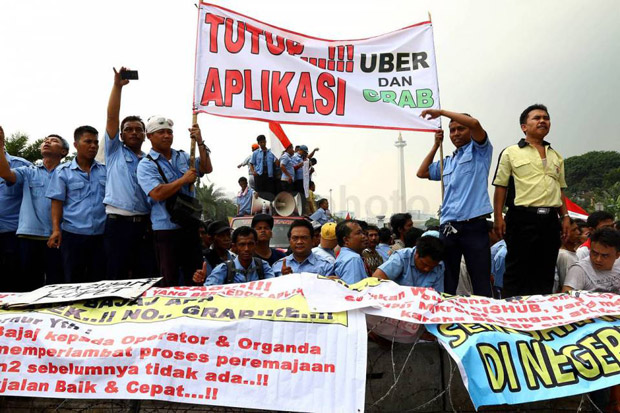Demo Angkutan Umum,...