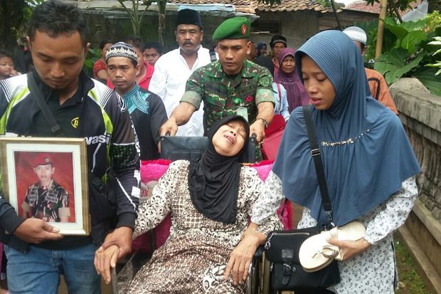 Istri Kapten Yanto sedang...