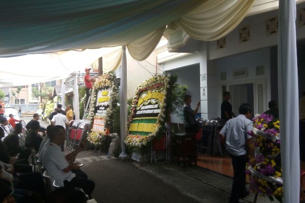 Ayah Letda Tito: Ini...
