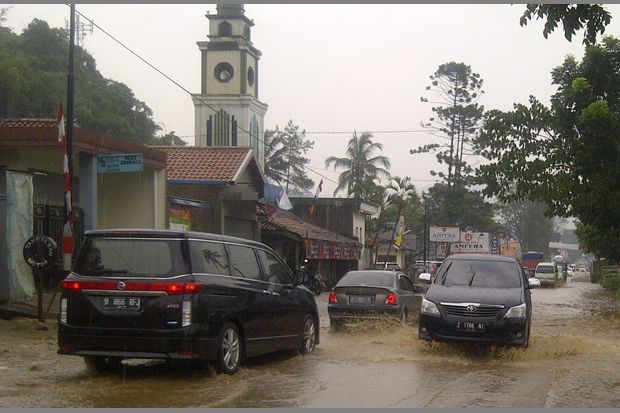 Banjir Cileuncang, Lalin...