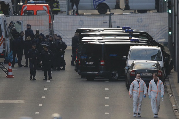 Polisi Belgia Buru Pelaku...