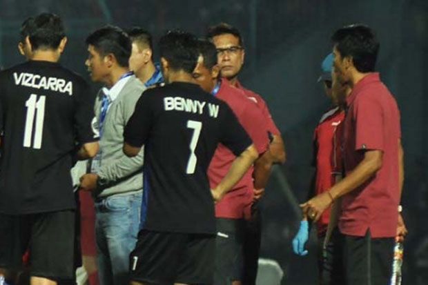 Arema Kerja Keras Sapu...