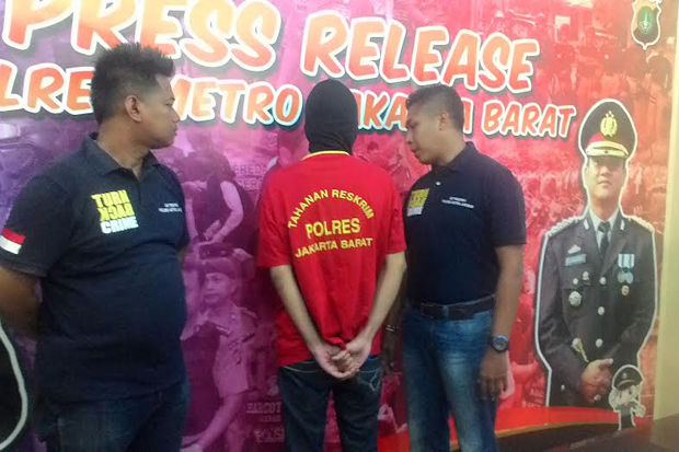 Polisi Kembali Tetapkan...