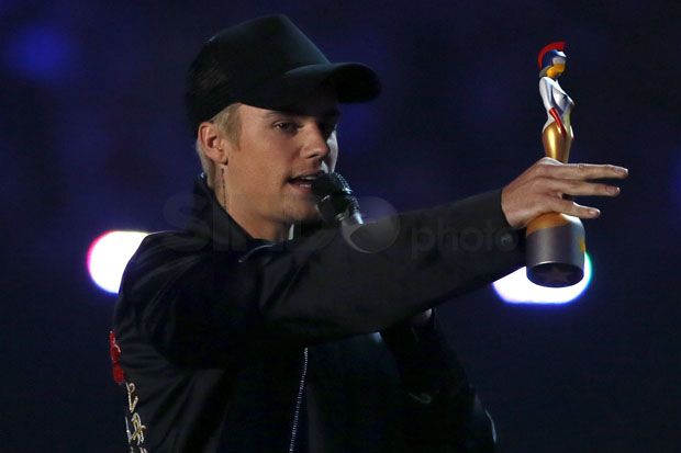 Justin Bieber Pecahkan...