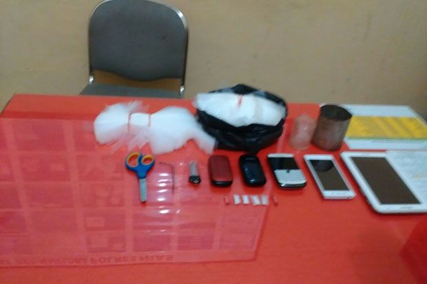 Polisi Ciduk 3 Pengedar...