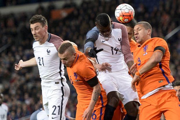 Menang 3-2, Prancis...