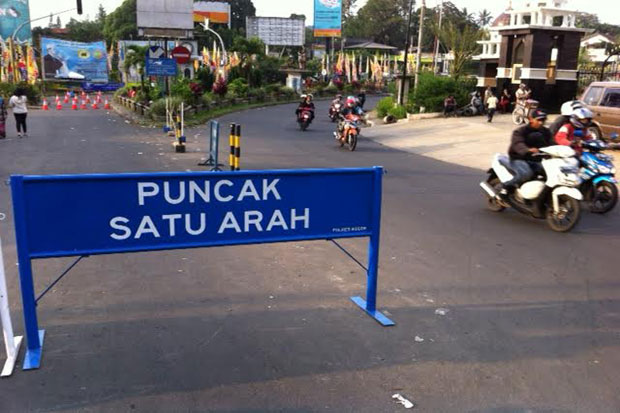 Jalur Puncak Satu Arah,...