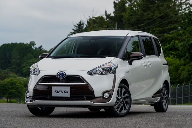 Dua Unit Toyota Sienta...