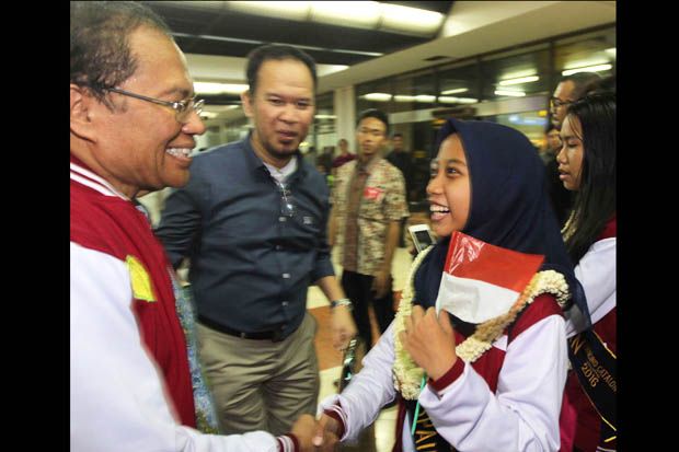 Rizal Ramli Bangga Prestasi...
