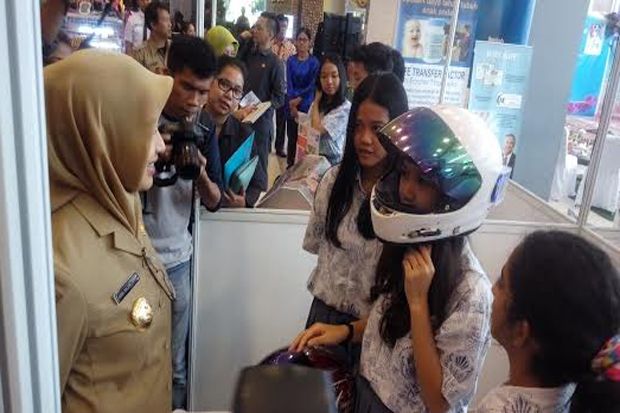 Keren, Siswa SMA di...