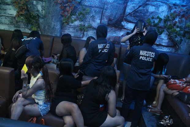 Polisi Razia Tempat...
