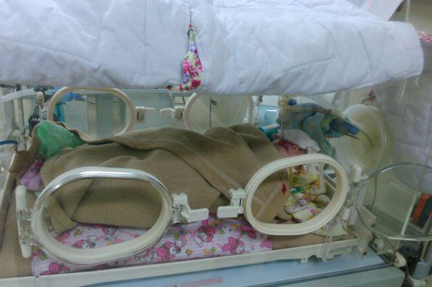 Bayi Berlumuran Darah...