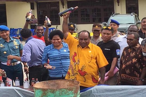 Wali Kota Sorong Pimpin...