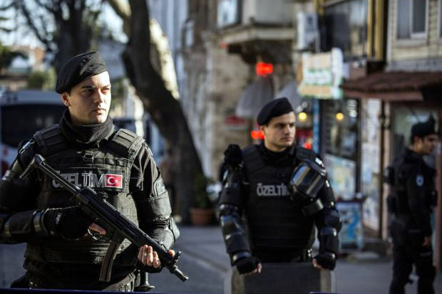 Diduga Terkait ISIS,...