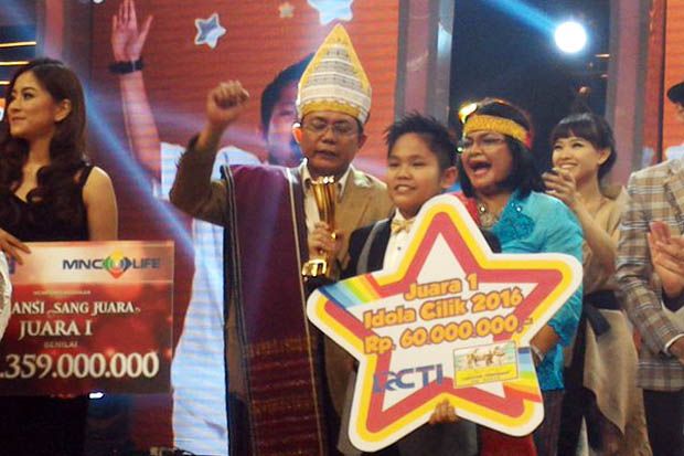 Sion jadi Juara Idola...