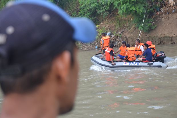 Seorang Pemuda Tenggelam...