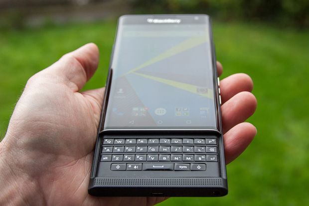 BlackBerry dengan Sistem...