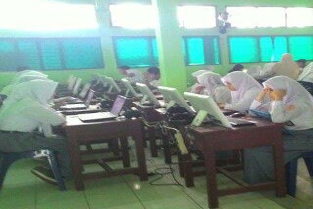 Komputer Kurang, Ujian...