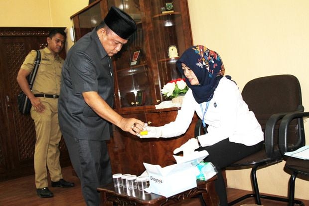 Bupati dan Pimpinan...