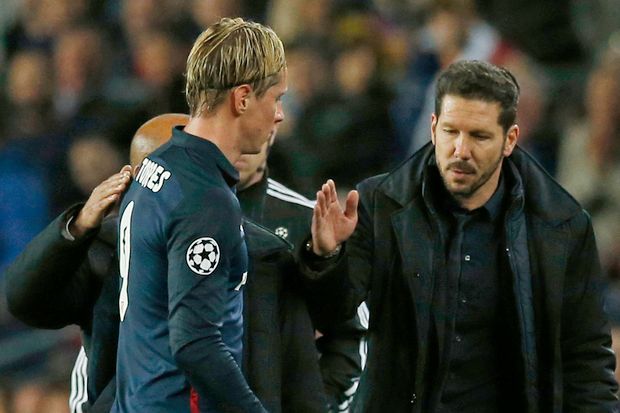 Simeone Tolak Lempar...