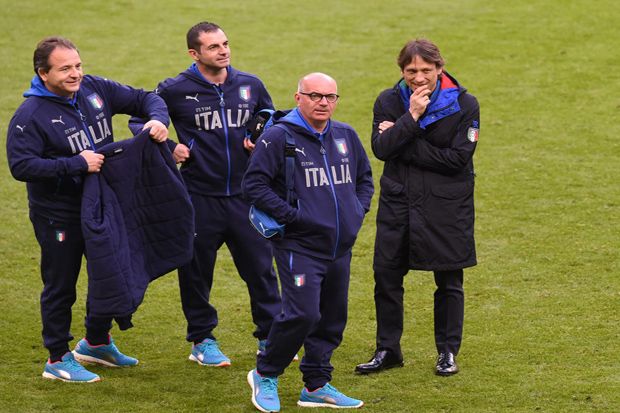 Antonio Conte Bikin...